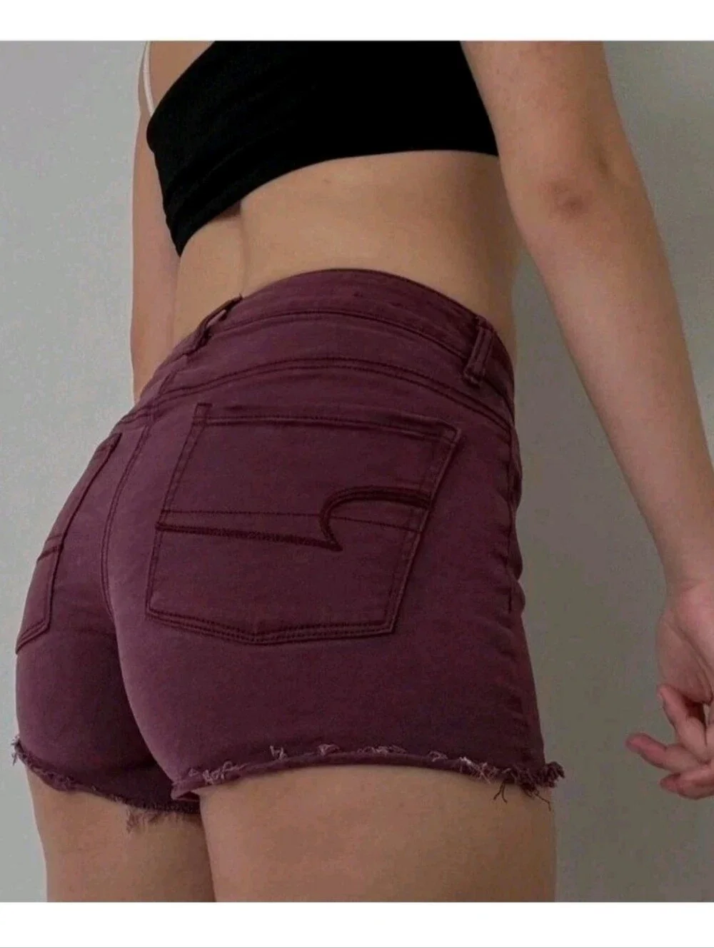 AMERICAN EAGLE Super Stretch Hi Rise Shortie Burgundy Maroon Raw Hem Shorts 8